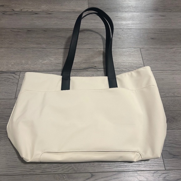 NEW Away The Everywhere Tote - Salt White - Picture 6 of 7